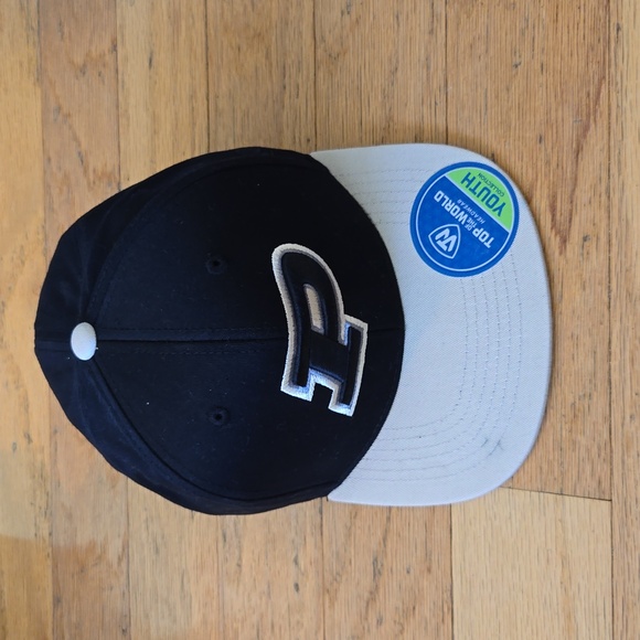 Top of the World Other - NWT Purdue Boilermakers Top Of The World Snapback Hat Cap Size Youth